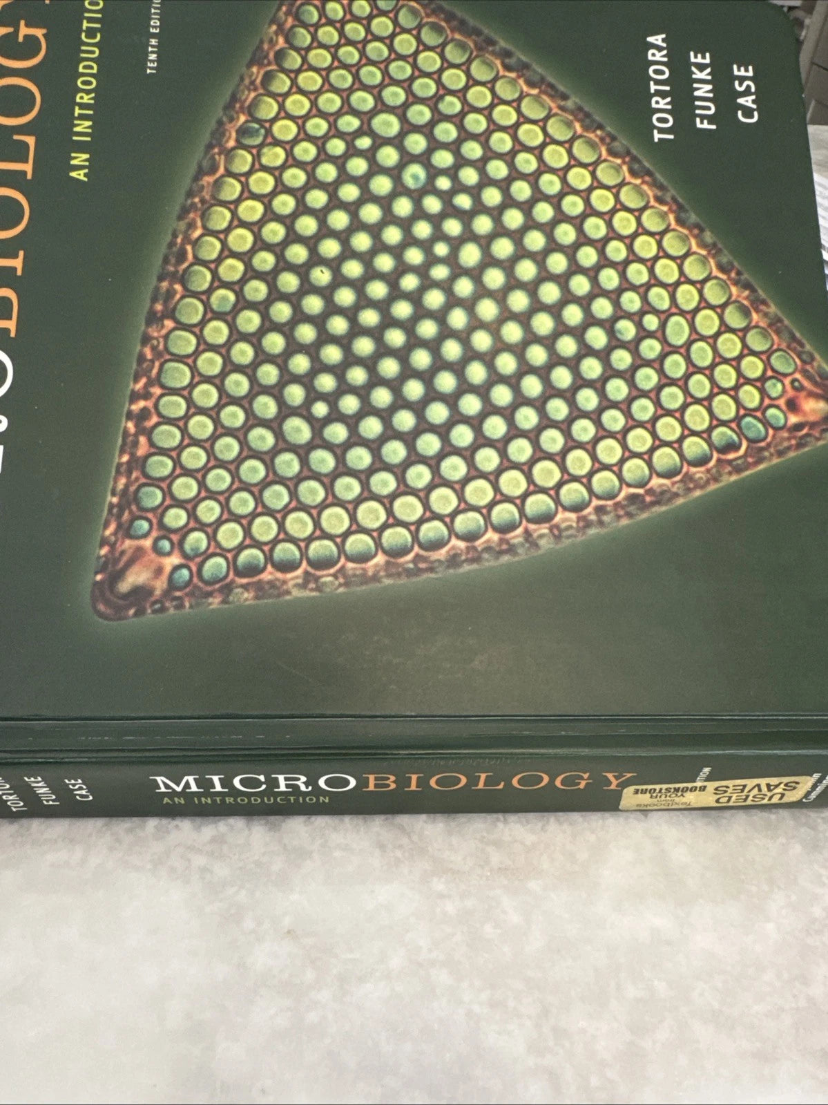 Microbiology An Introduction 10th Edition Tortora Funke Case Hardcover