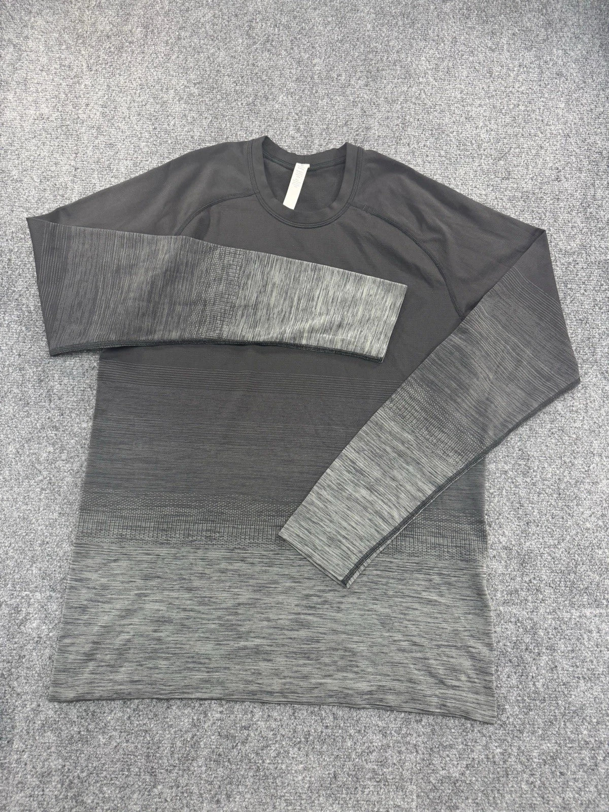 Lululemon Metal Vent Tech Long Sleeve Shirt, Men's M, Black/Gray - Pre-Owned