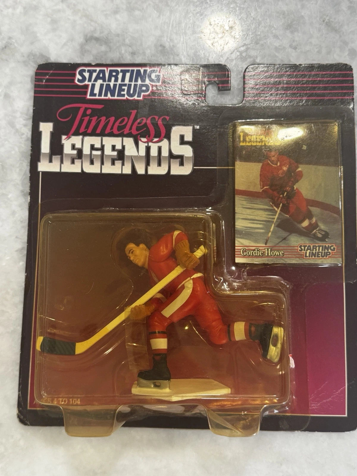1995 Starting Lineup Timeless Legends Gordie Howe Action Figure MOC Kenner