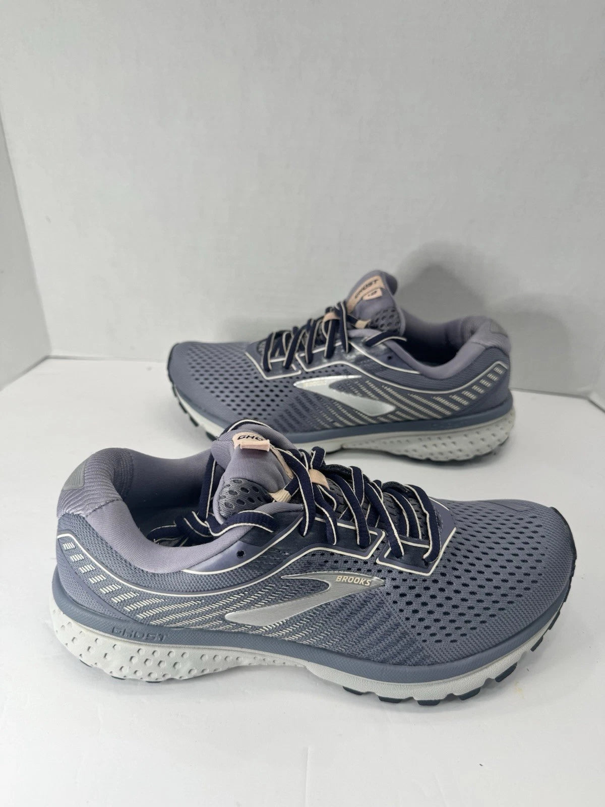 Brooks Ghost 12 Running Shoes, Gray/Peach, Women's 7 (1203051B086) - Pre-Owned