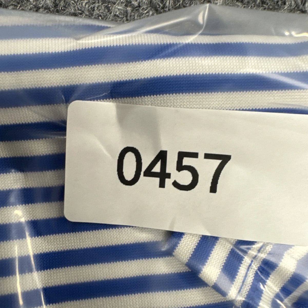 Under Armour HeatGear Blue White Striped Golf Polo Shirt Men Medium Loose Fit