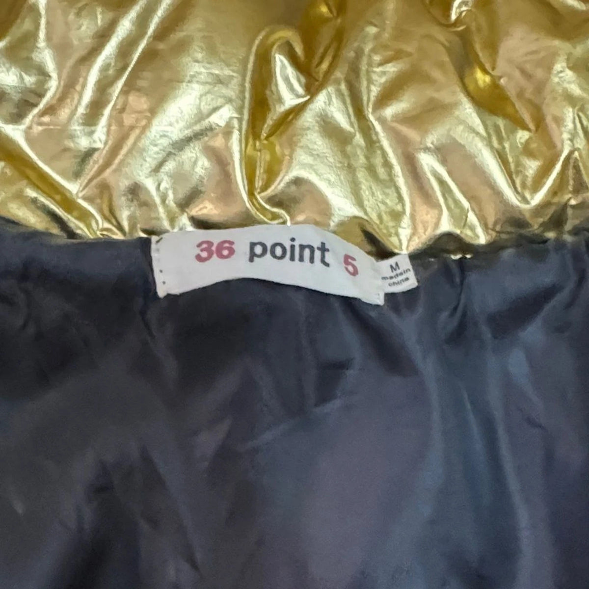 36 Point 5 Gold Metallic Cropped Puffer Jacket Womens M Shiny Winter