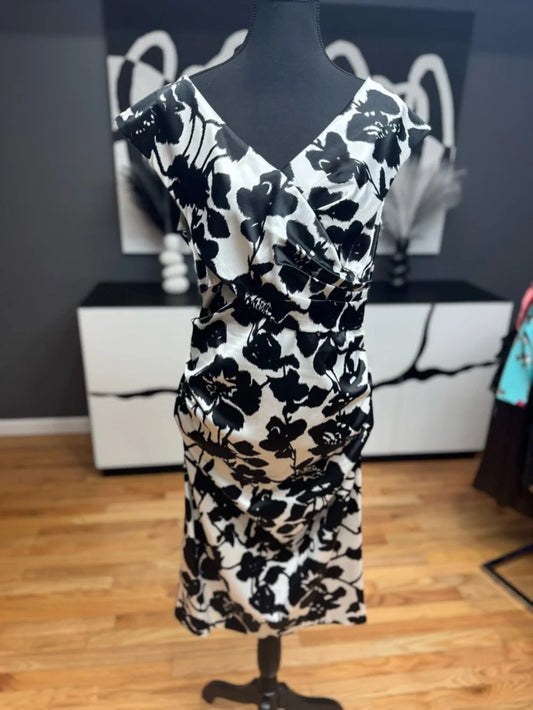 Maggy London Black White Floral V Neck Midi Dress Size 12 Elegant Party Wear Y2K