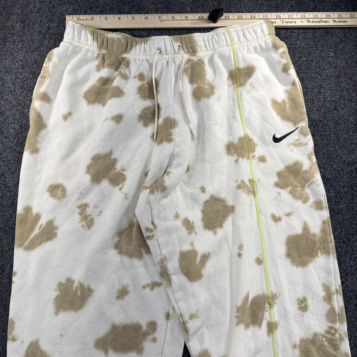 Nike Sportswear Fleece Tie-Dye Joggers Women’s Large DM6363-029