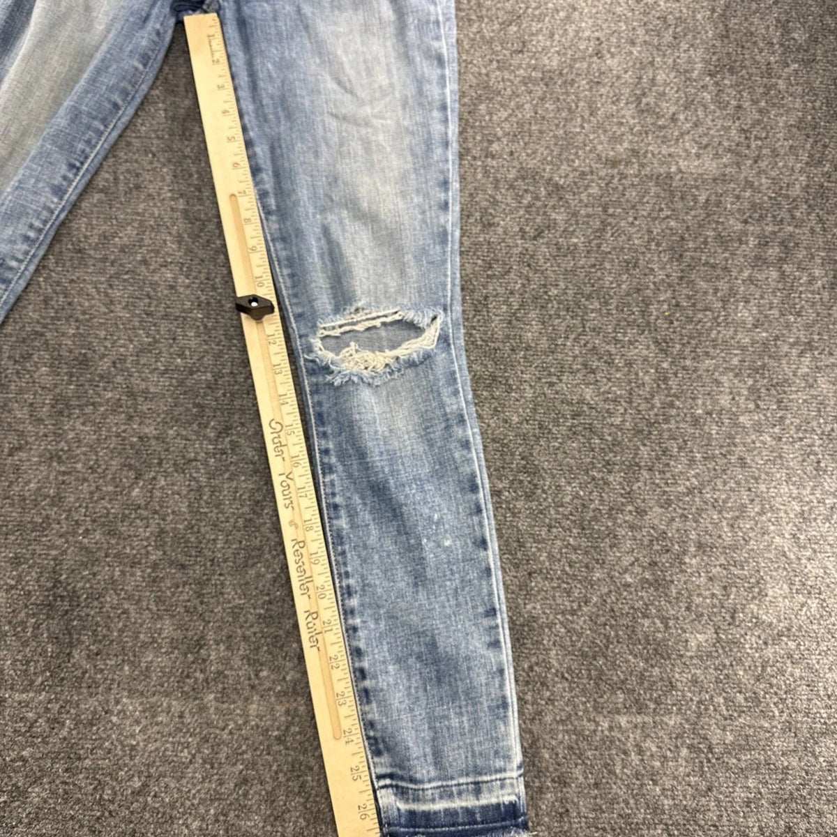Joe’s Jeans Women’s 26 Blue Distressed Skinny Stretch Denim Raw Hem