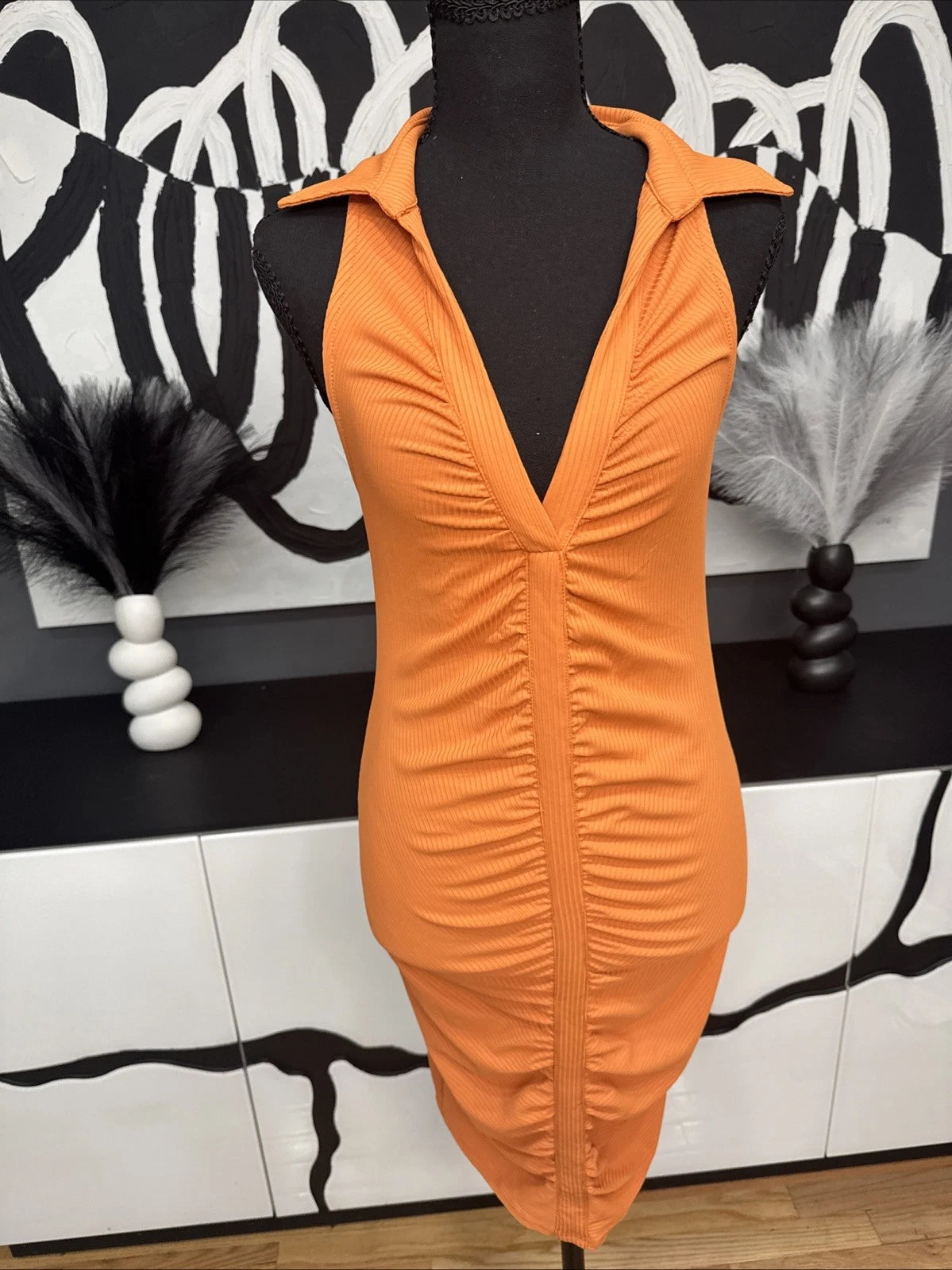 SHEIN Orange Bodycon Mini Dress Women's US 4 Sleeveless V-Neck BNWOT