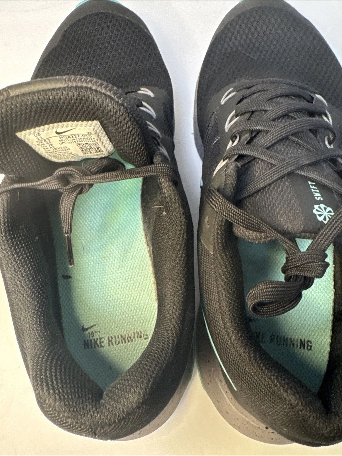 Nike Run Swift 3 SE Women's Size 11 Black Green Frost Running Shoes HQ4217-010