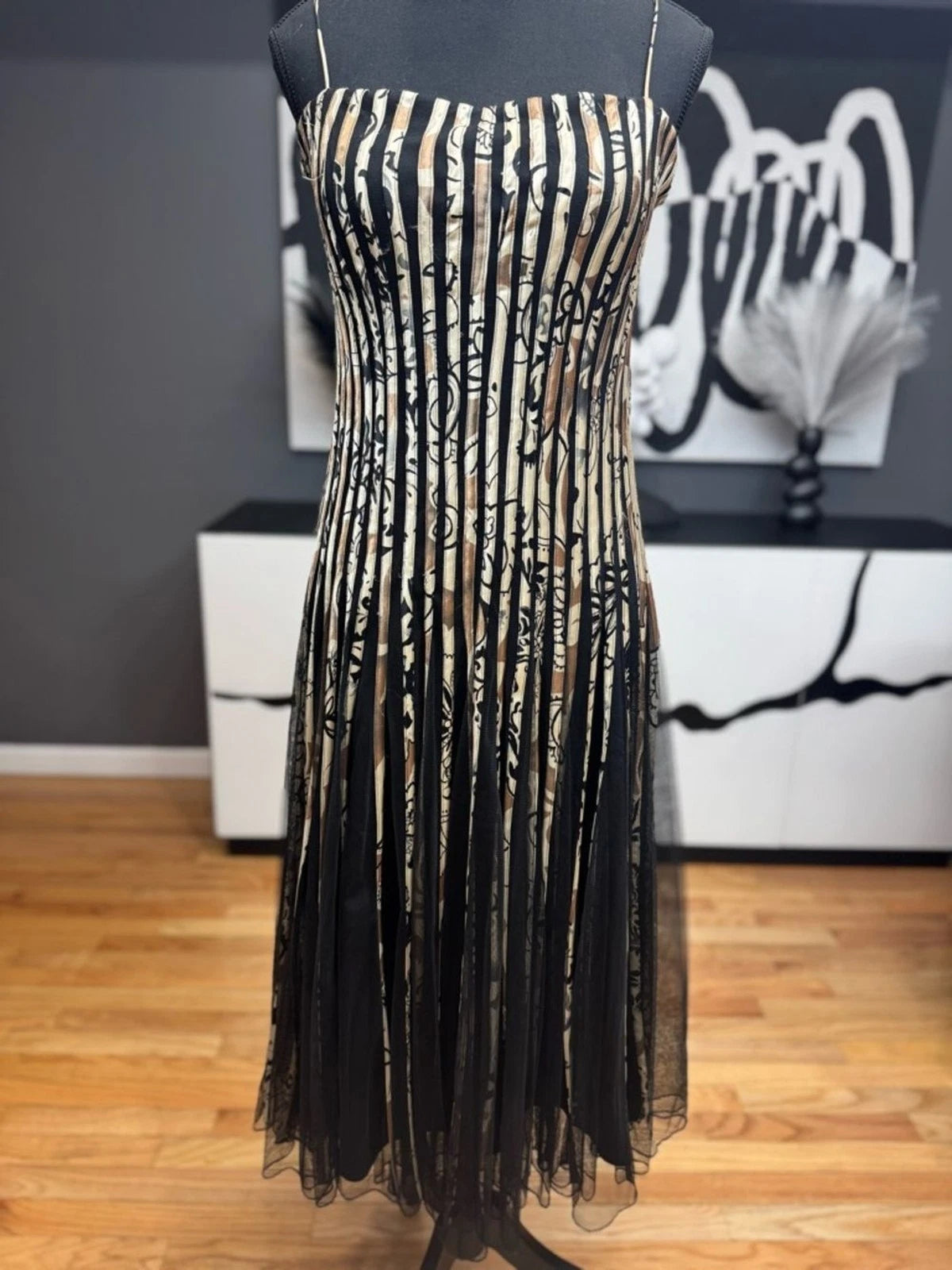 JS Collections Black Cream Strapless Pleated Overlay Dress Women's Size 10 EUC