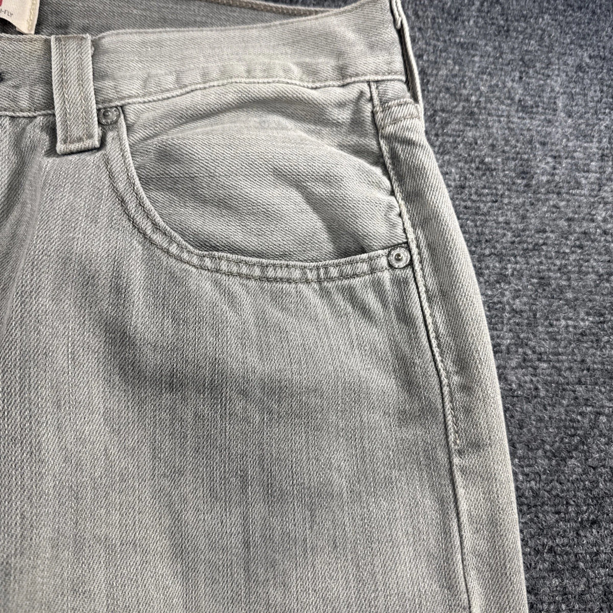 Levis 501 Original Jeans Mens 32x32 Gray Light Wash Button Fly Straight Denim