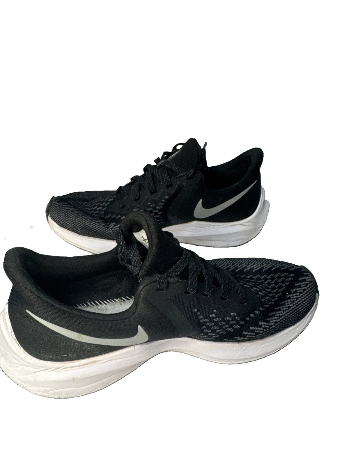 Nike Air Zoom Winflo 6 Women's Size 8 Black White Running Shoes AQ8228-003