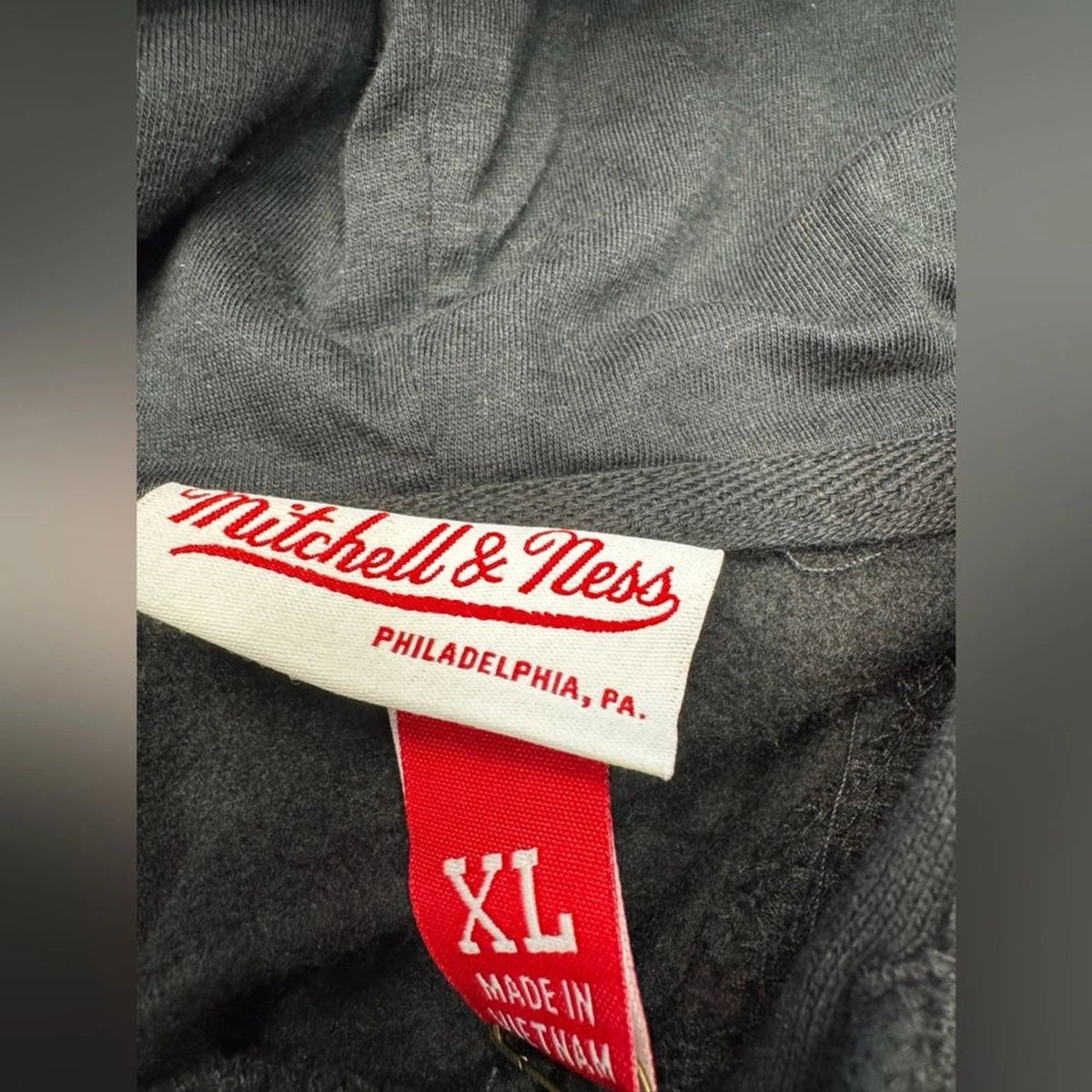 Mitchell & Ness Dwyane Wade Miami Heat Hoodie Black Red Size XL BNWTV