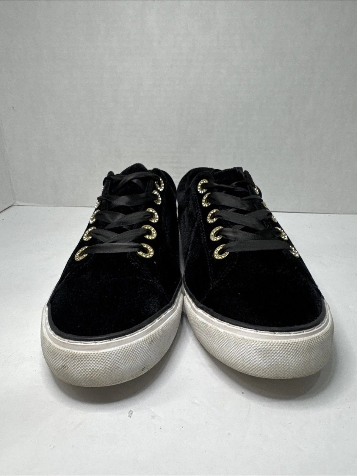 Lilly Pulitzer Black Velvet Sneakers Women 7.5 Gold Rhinestone Ribbon Lace