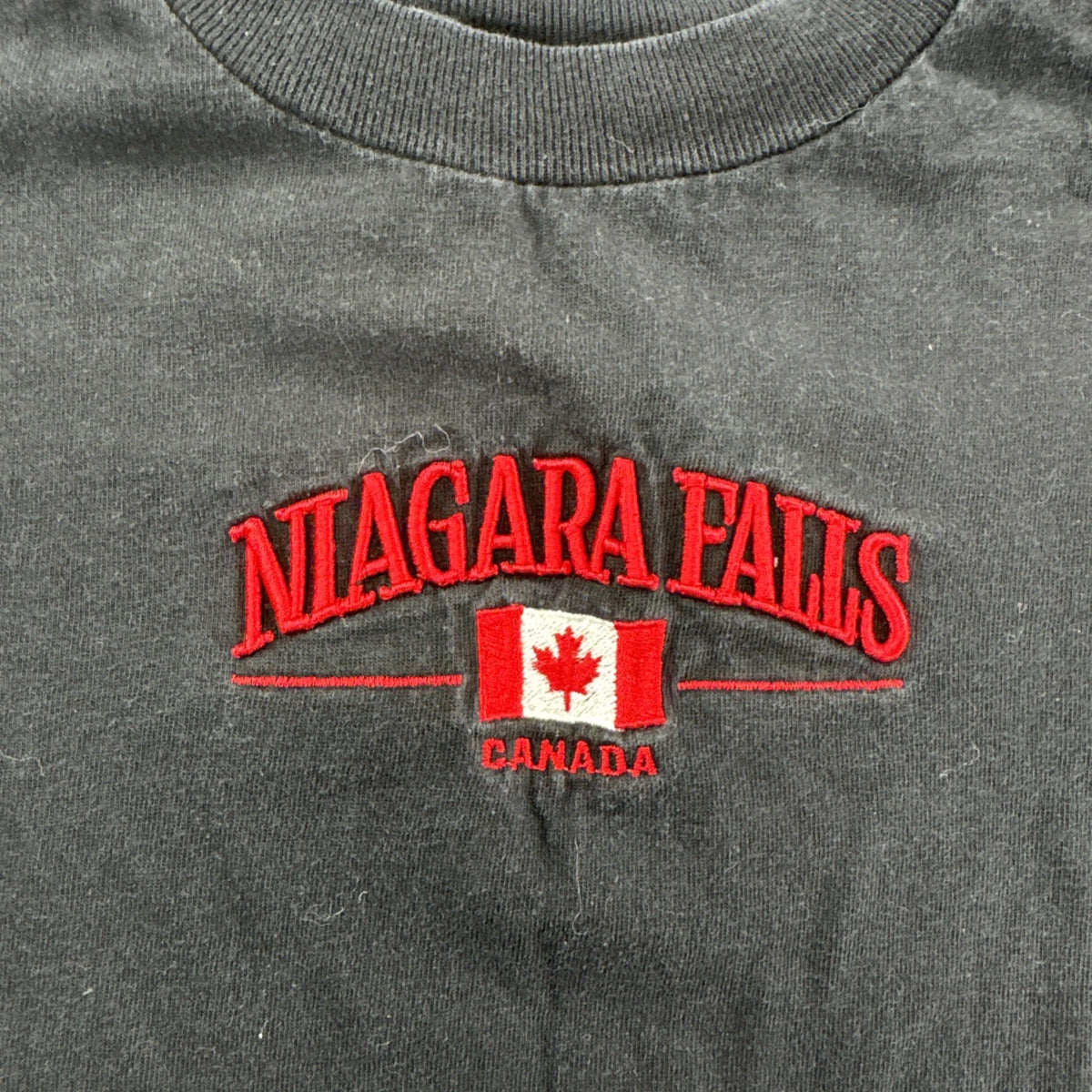 Vintage Niagara Falls Canada Embroidered T Shirt Kids Small Made USA Black