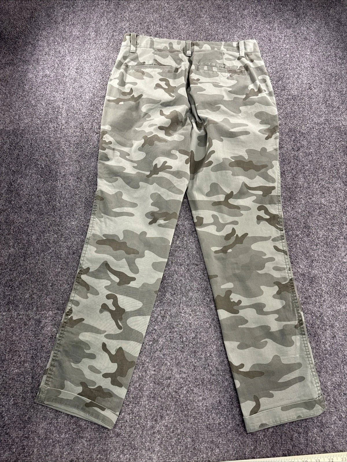 GAP Girlfriend Chino Pants Women’s Size 4 Green Camo Stretch Mid Rise
