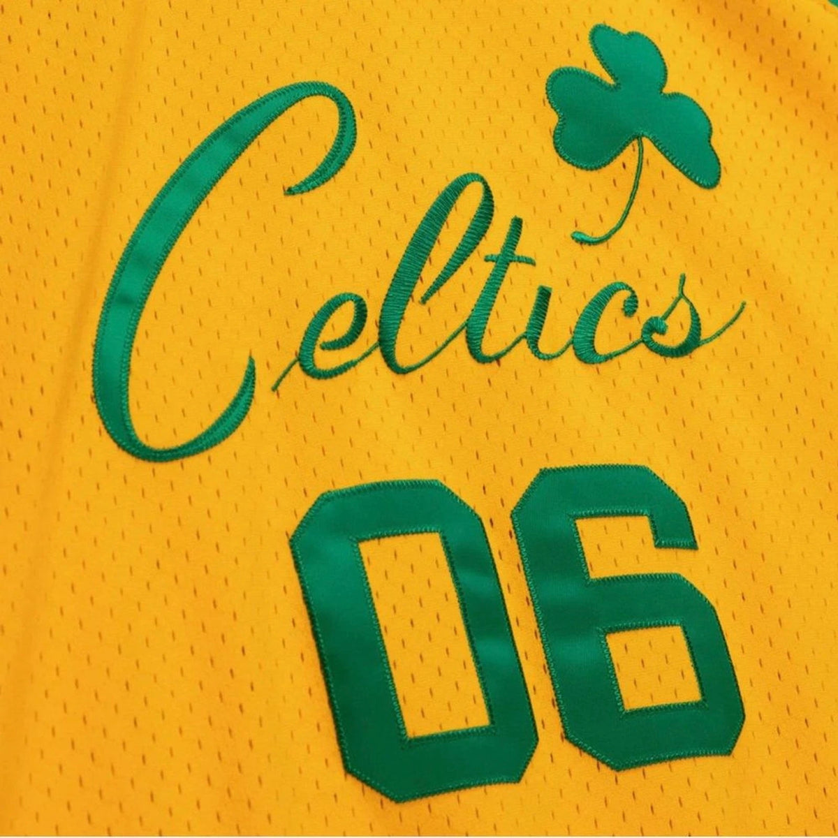 Bodega x Mitchell & Ness Boston Celtics Worldwide Respect #06 Jersey Medium