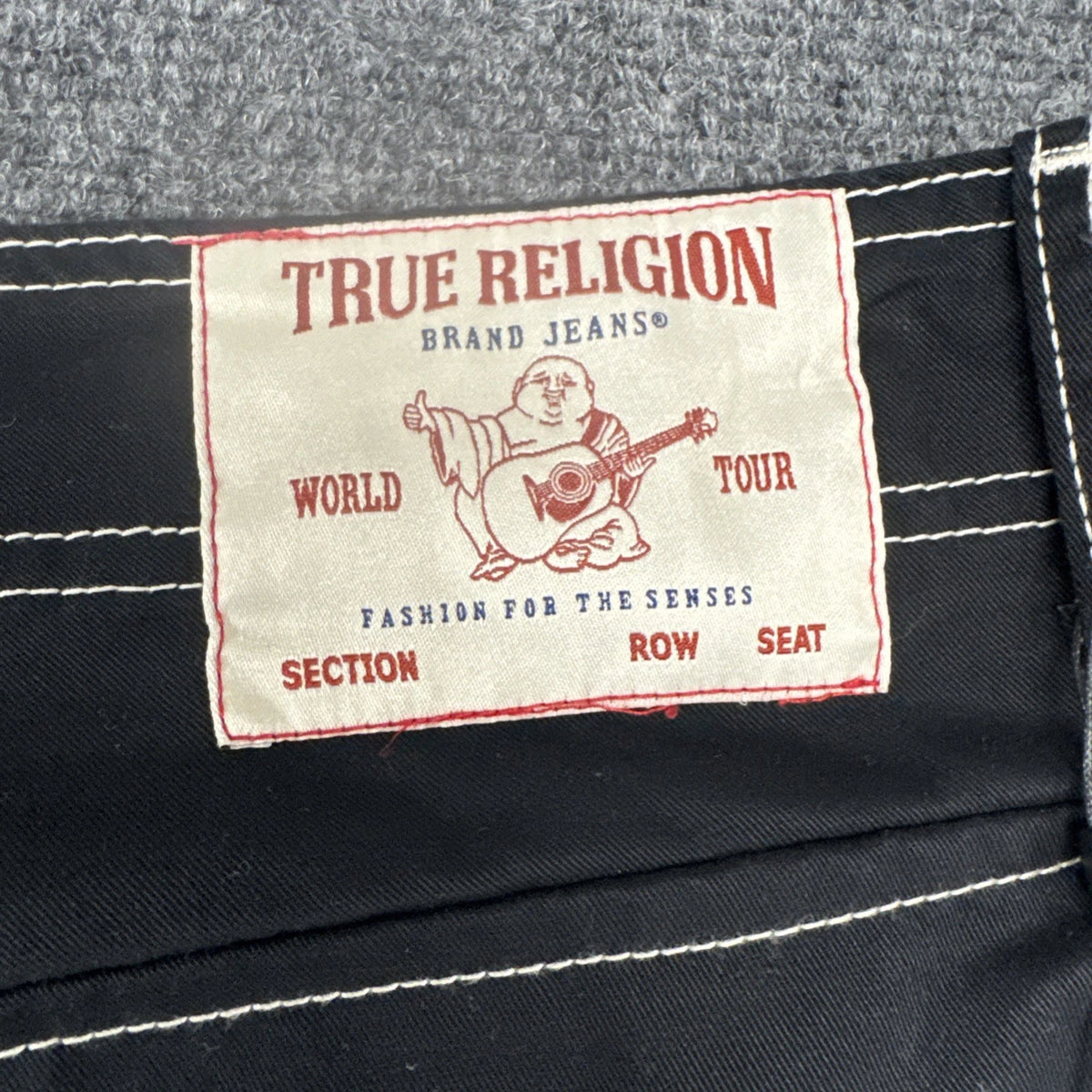 True Religion Mens 34x32 Black Cargo Pants Contrast Stitch Horseshoe NWT
