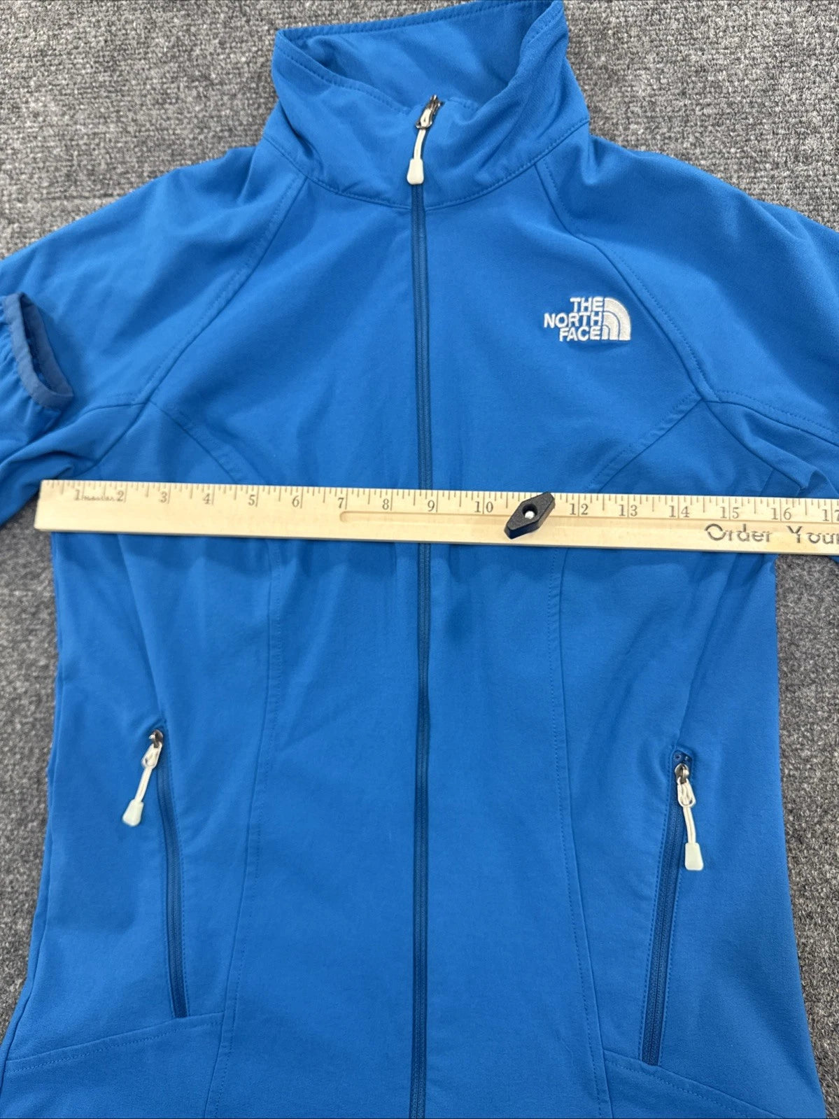 The North Face Women’s Small Blue Softshell Jacket Full Zip Outdoor Hiking