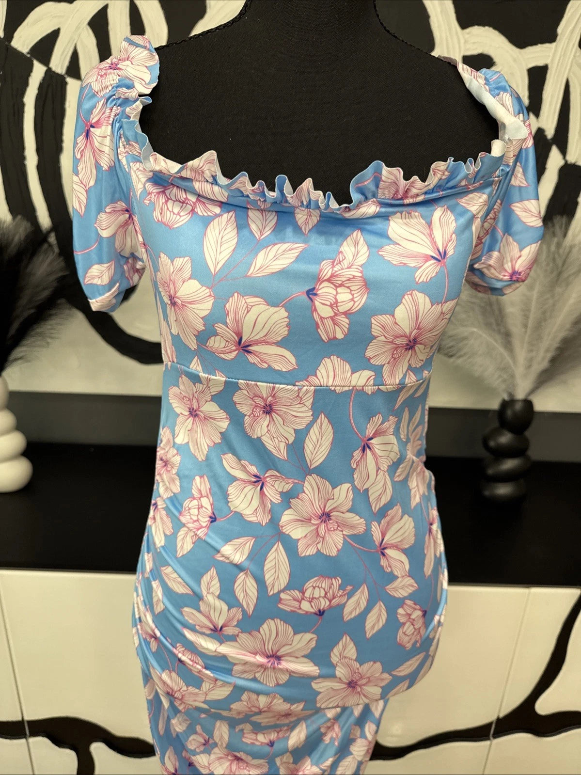 Boohoo Maternity Blue Pink Floral Off Shoulder Ruched Midi Dress Size 8 NWT