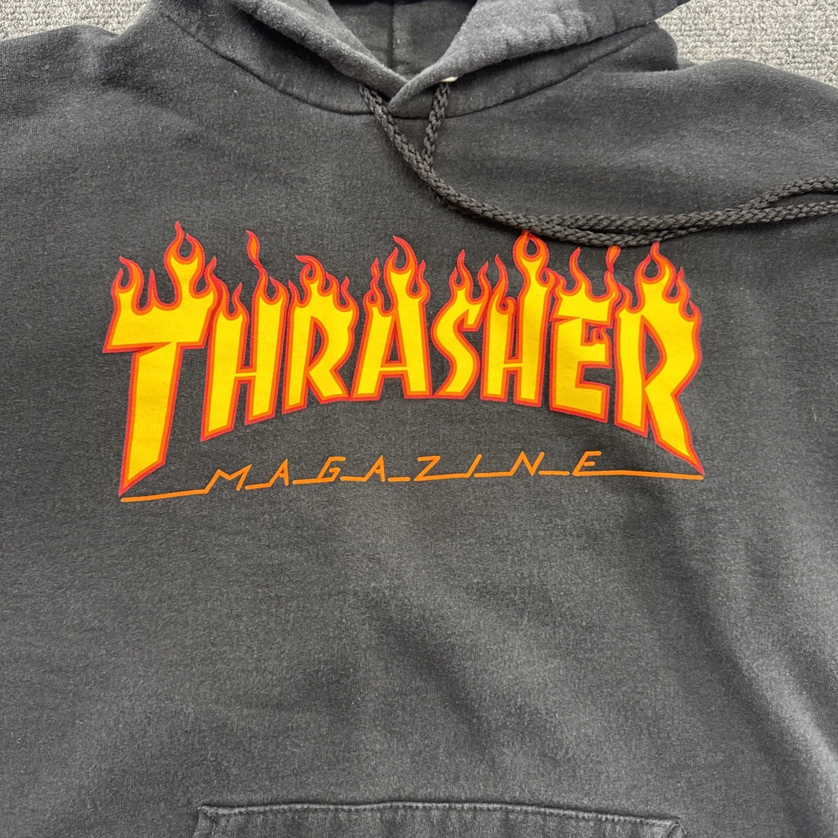 Thrasher Magazine Black Flame Logo Pullover Hoodie Mens Small Black Scale Skate