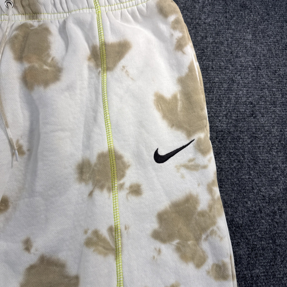 Nike Sportswear Fleece Tie-Dye Joggers Women’s Large DM6363-029