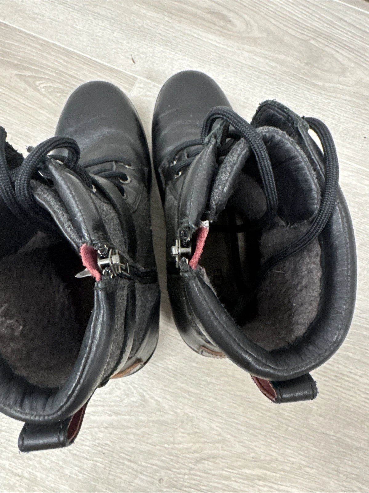 UGG Kesey Boots Women 8 Black Leather Wool Waterproof Lace Up 1005264
