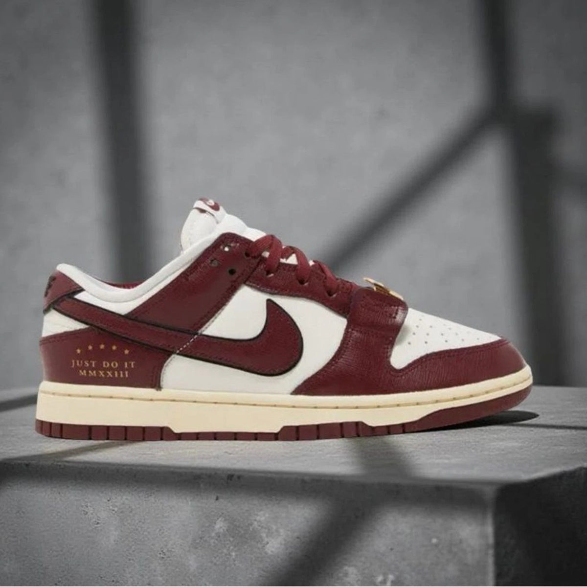 Nike Dunk Low SE Sisterhood Women’s 5 Men’s 3.5 White Gold Red NIB DV1160-100