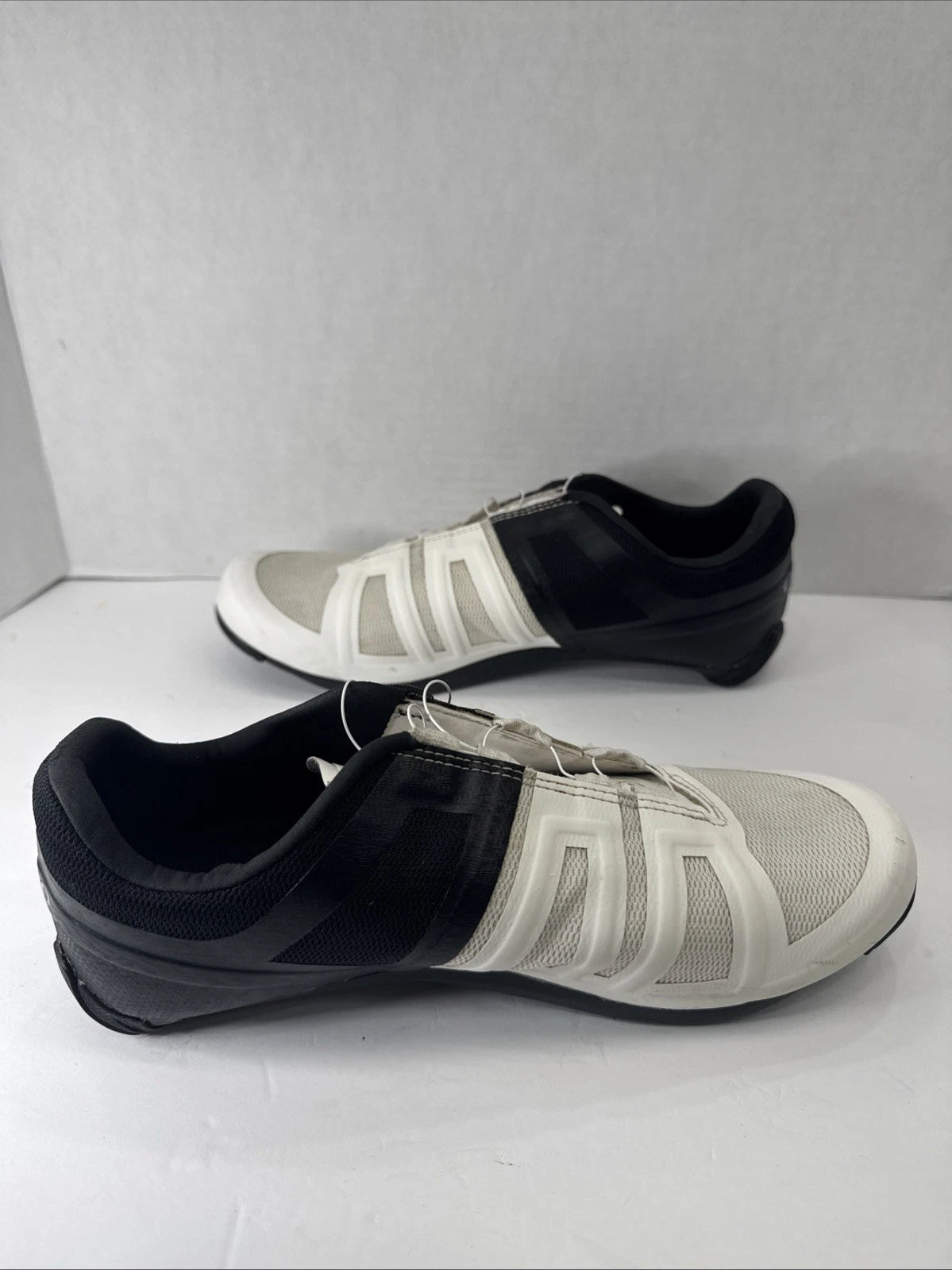 Pearl Izumi Attack Road BOA Cycling Shoes Men EU 39 US 6 White Black