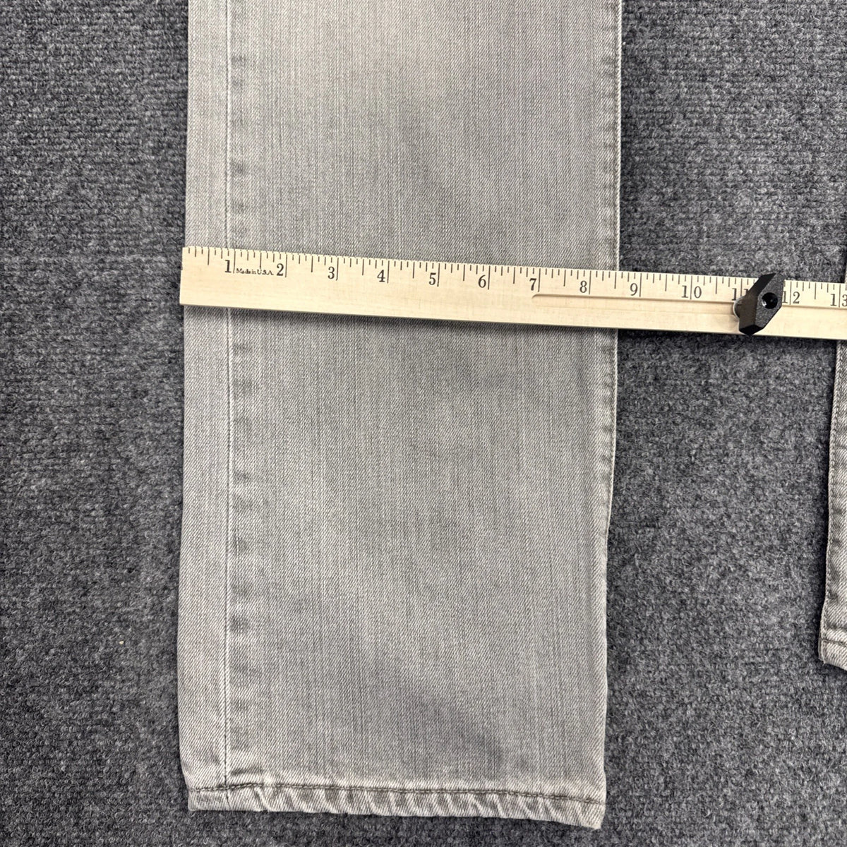 Levis 501 Original Jeans Mens 32x32 Gray Light Wash Button Fly Straight Denim