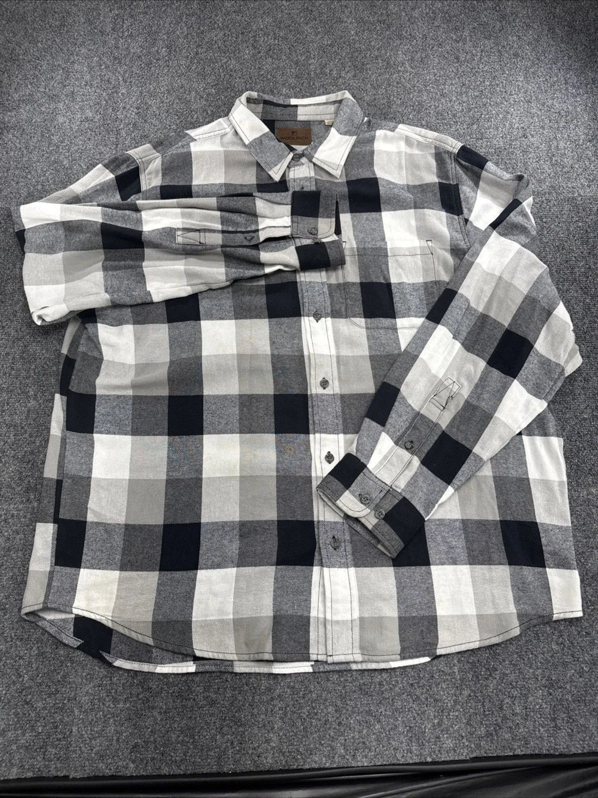 Woolrich Flannel Shirt Mens XXL Gray Black Buffalo Plaid Button Up BNWOT