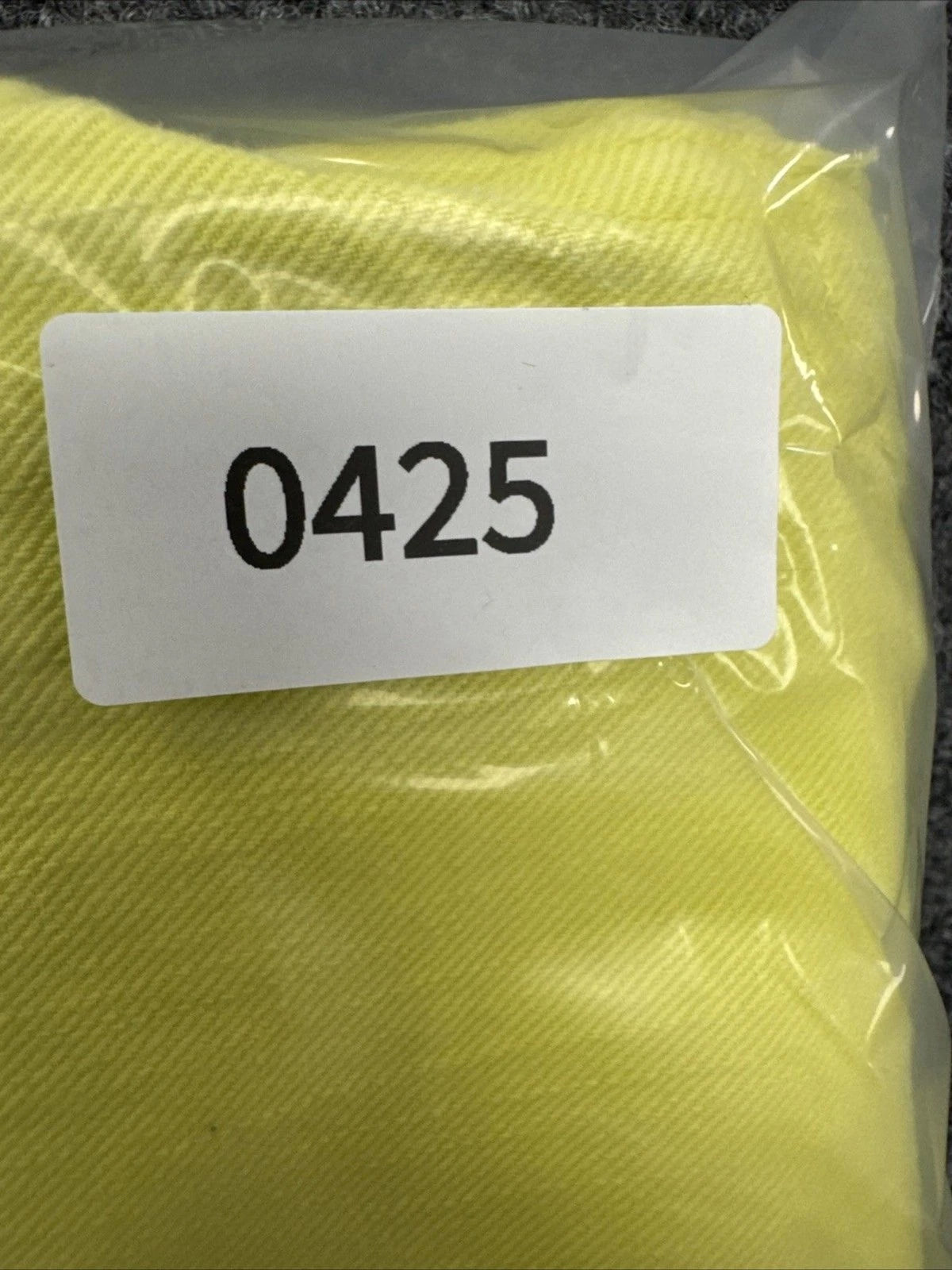Gattinoni Jeans Women's 30 Neon Yellow Chartreuse Straight Leg Designer