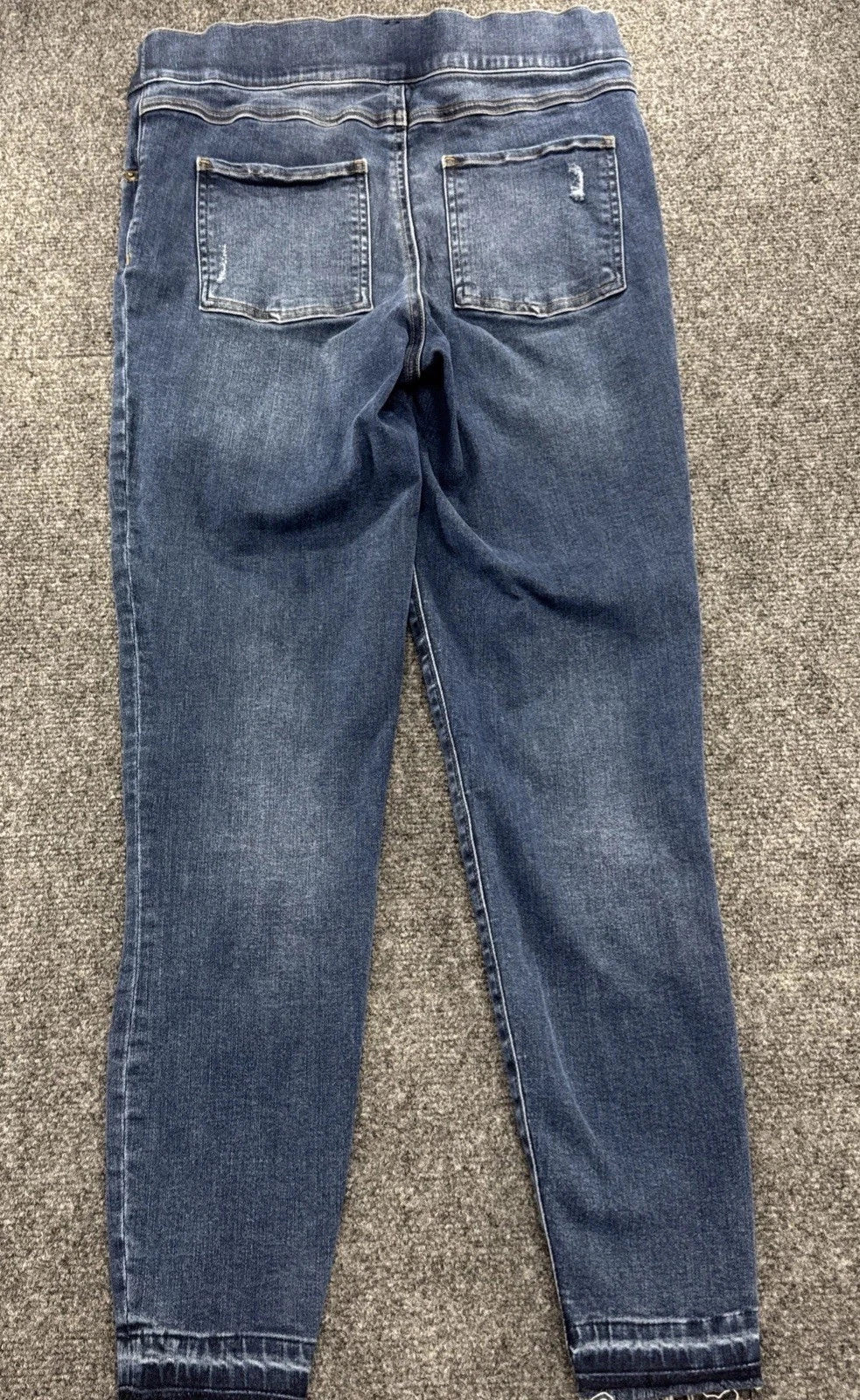 SPANX Distressed Skinny Jeans Womens M Medium Wash Pull On Raw Hem Stretch Denim