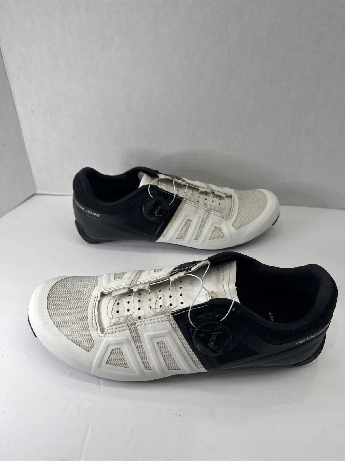 Pearl Izumi Attack Road BOA Cycling Shoes Men EU 39 US 6 White Black