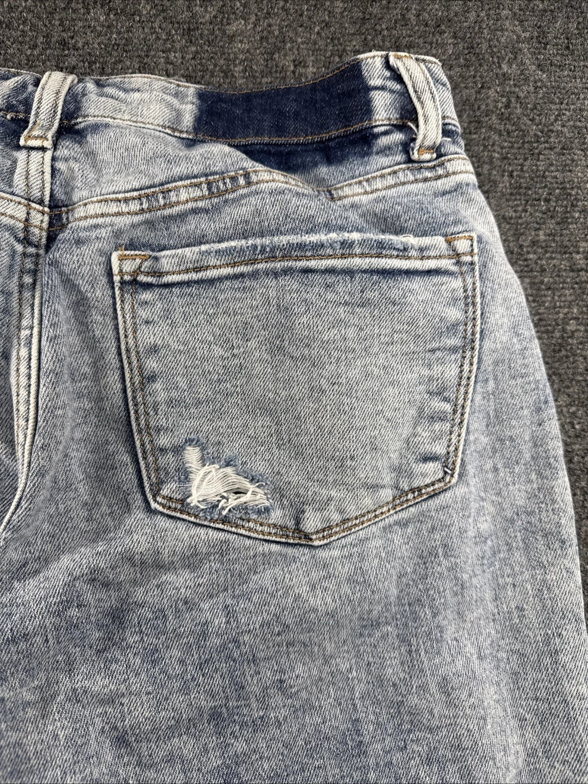 Lovervet VERVET Jeans Women’s 27/5 Light Wash Distressed Straight Leg