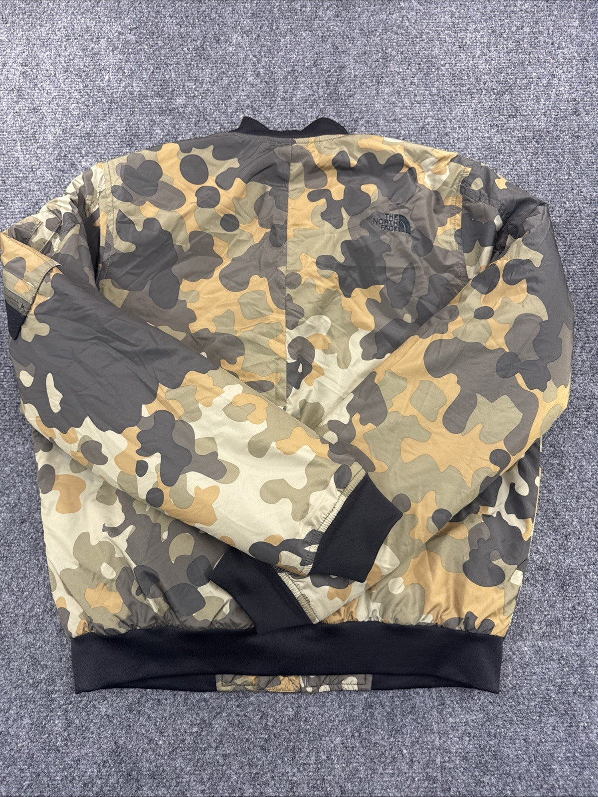 The North Face Women’s Camo Insulated Bomber Jacket Small F18 Utility