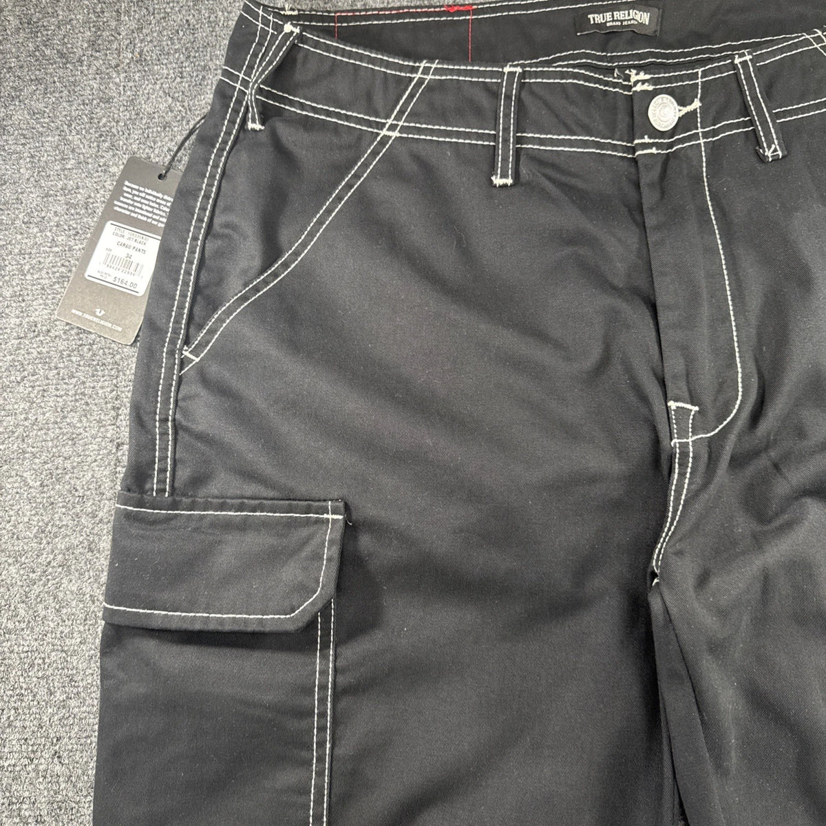 True Religion Mens 34x32 Black Cargo Pants Contrast Stitch Horseshoe NWT
