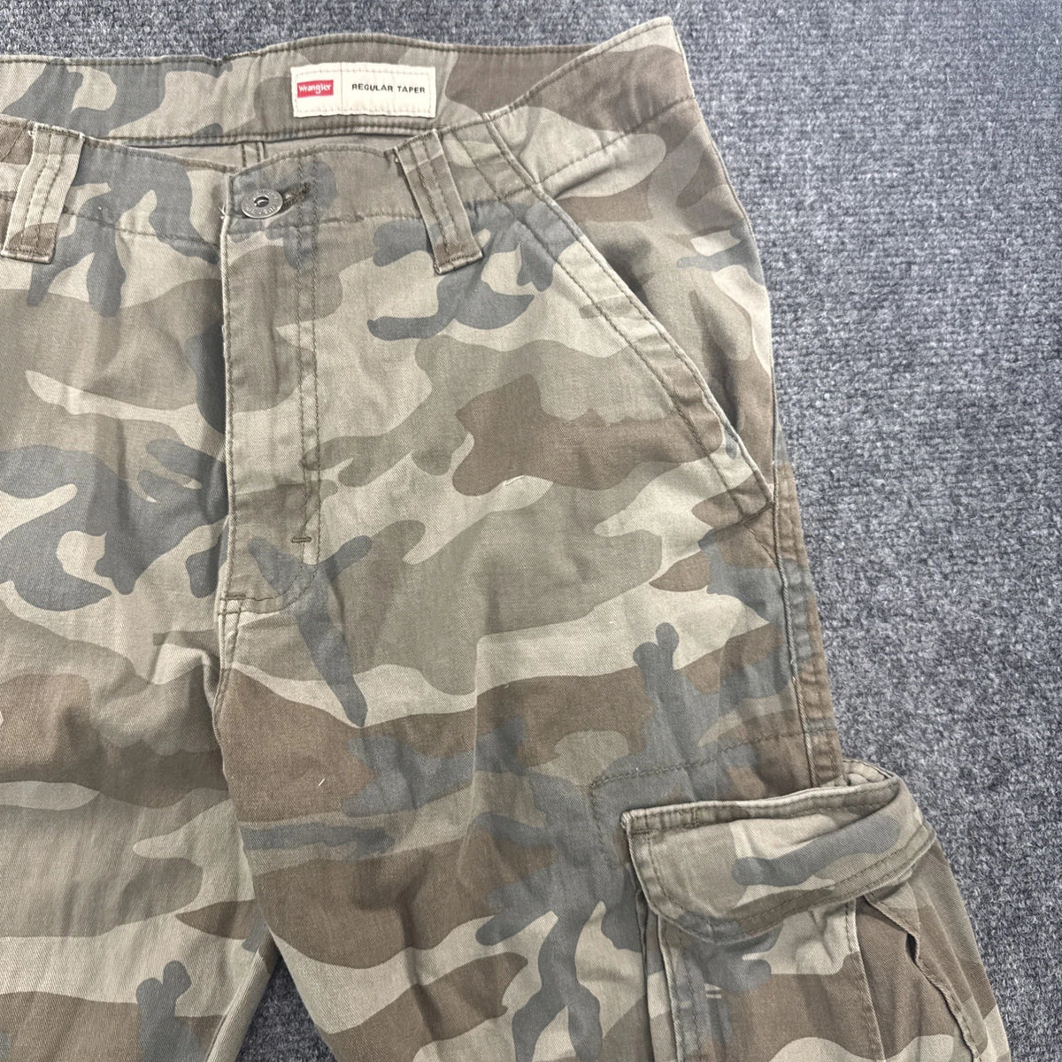 Wrangler Regular Taper Cargo Pants Men’s 30x30 Camo Stretch Utility Workwear