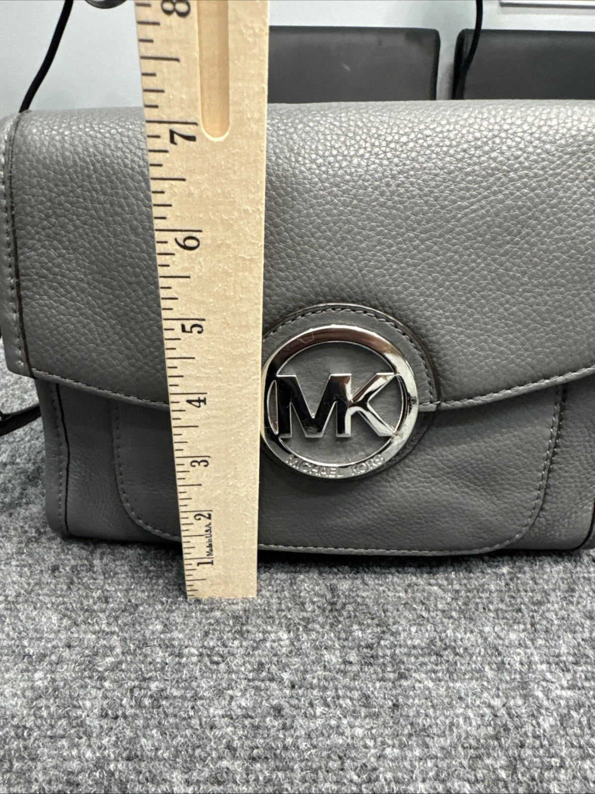 Michael Kors Fulton Gray Pebbled Leather Crossbody Shoulder Bag Large MK EUC