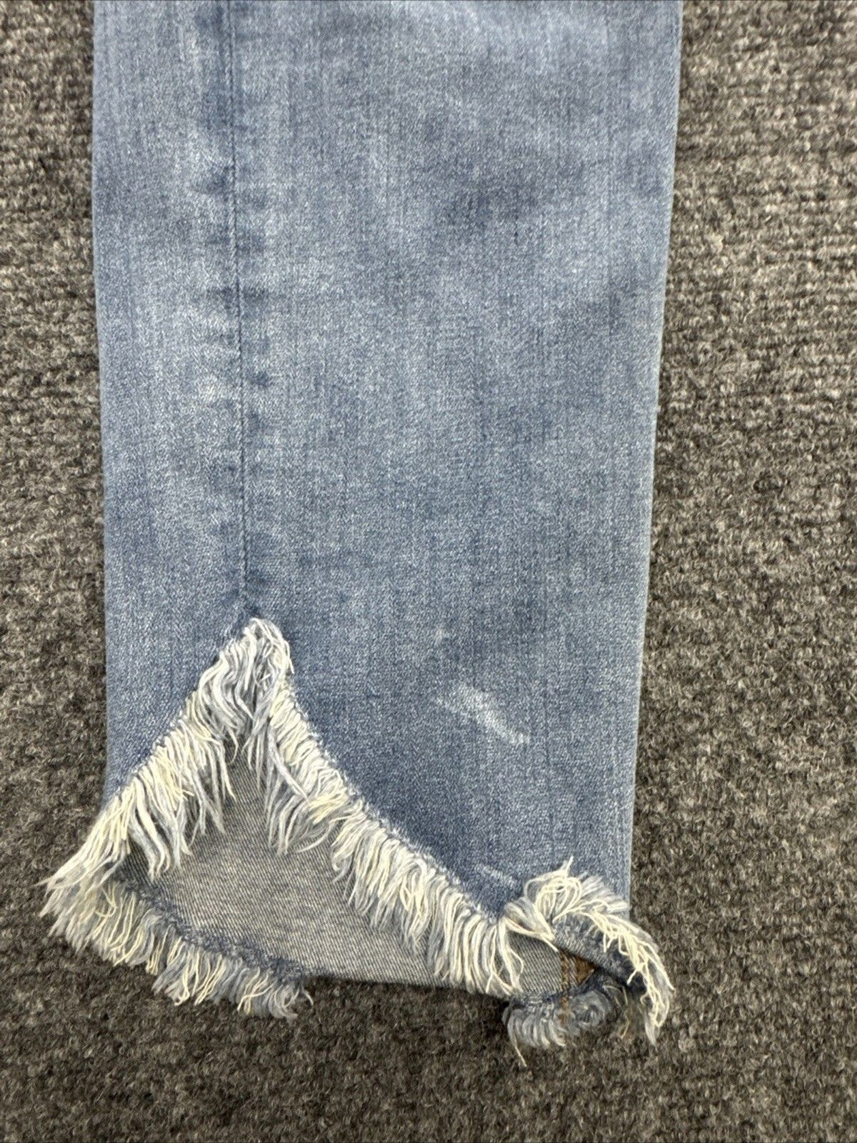 Good American Good Waist Jeans Women 12/31 Blue Raw Frayed Hem Stretch