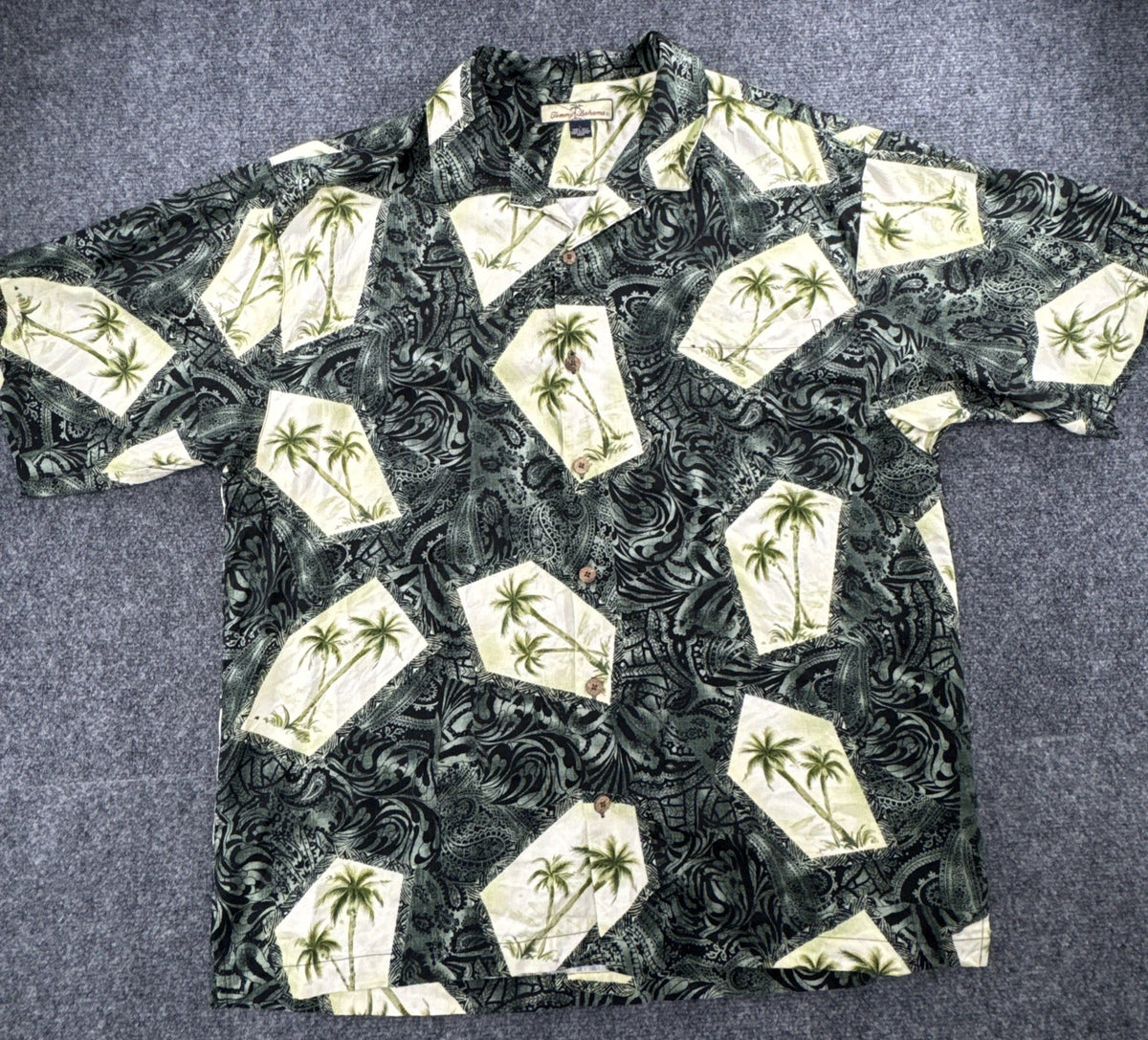 Tommy Bahama Silk Shirt Mens L Palm Tree Hawaiian Aloha Camp Green Ivory