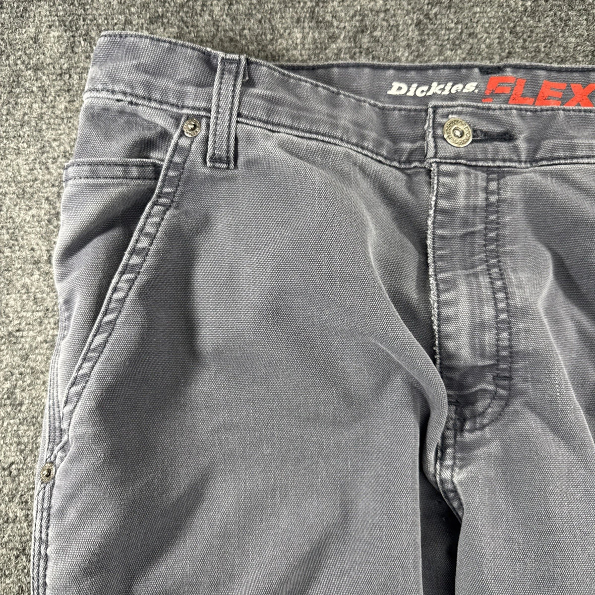 Dickies FLEX Carpenter Work Pants Gray Utility Relaxed Fit Men’s 30x32