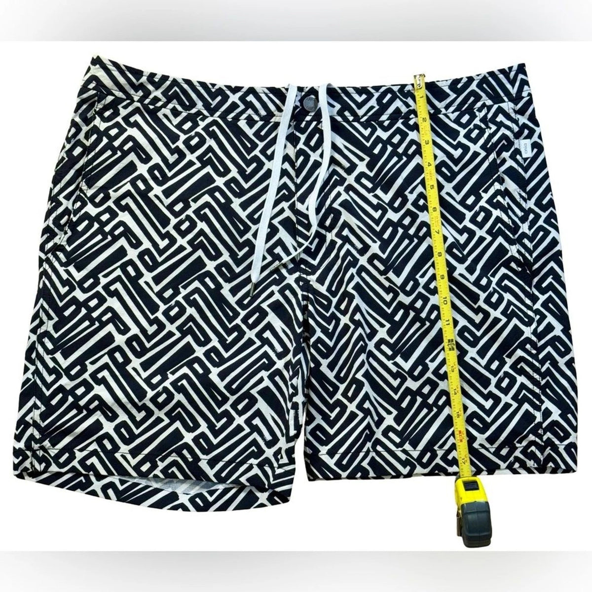 Onia Swim Trunks Men’s 38 Black White Pattern Designer Beach Shorts EUC