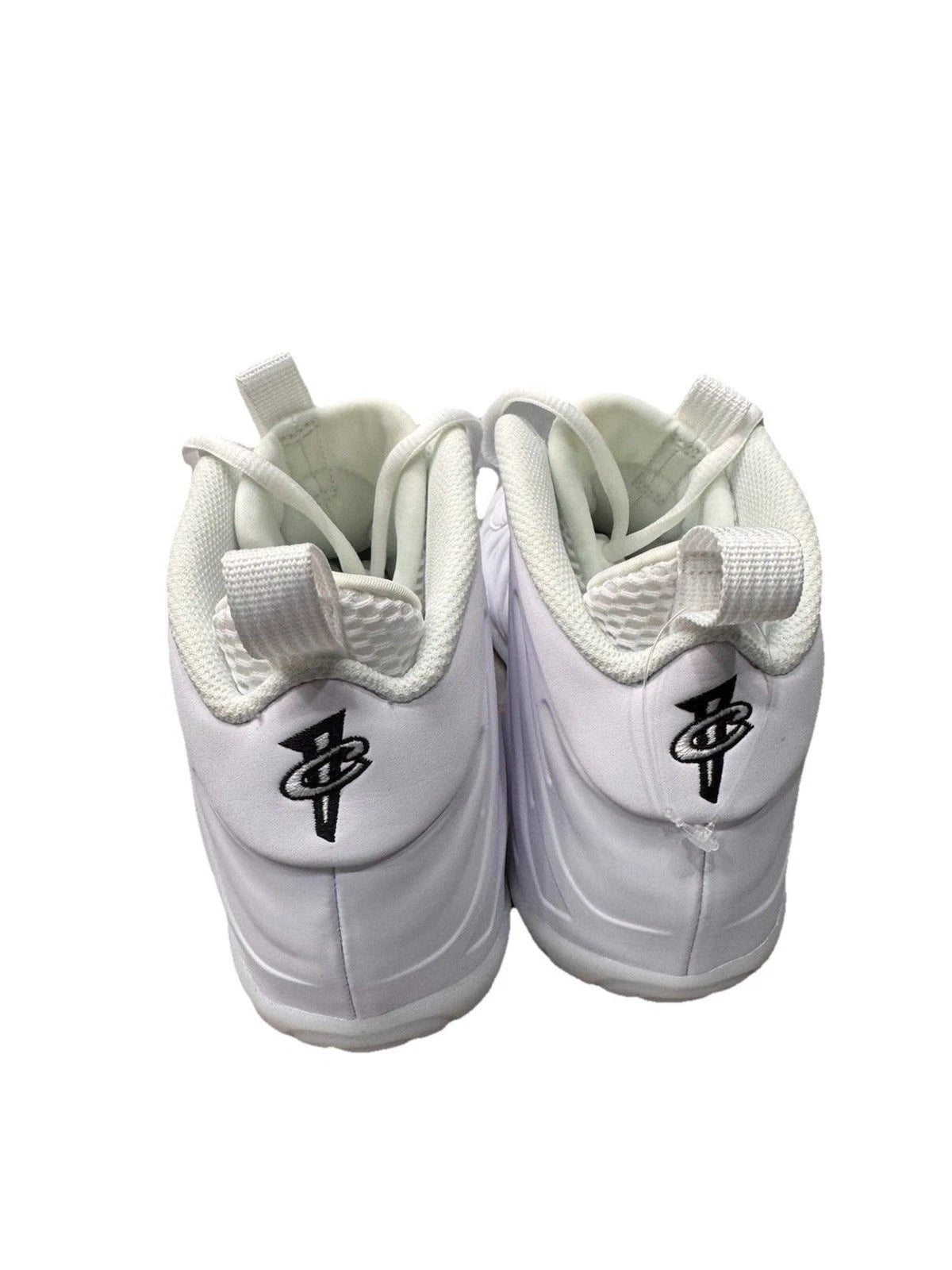 Nike Little Posite One Triple White Foamposite Youth 7Y Women’s 8.5 NWOB