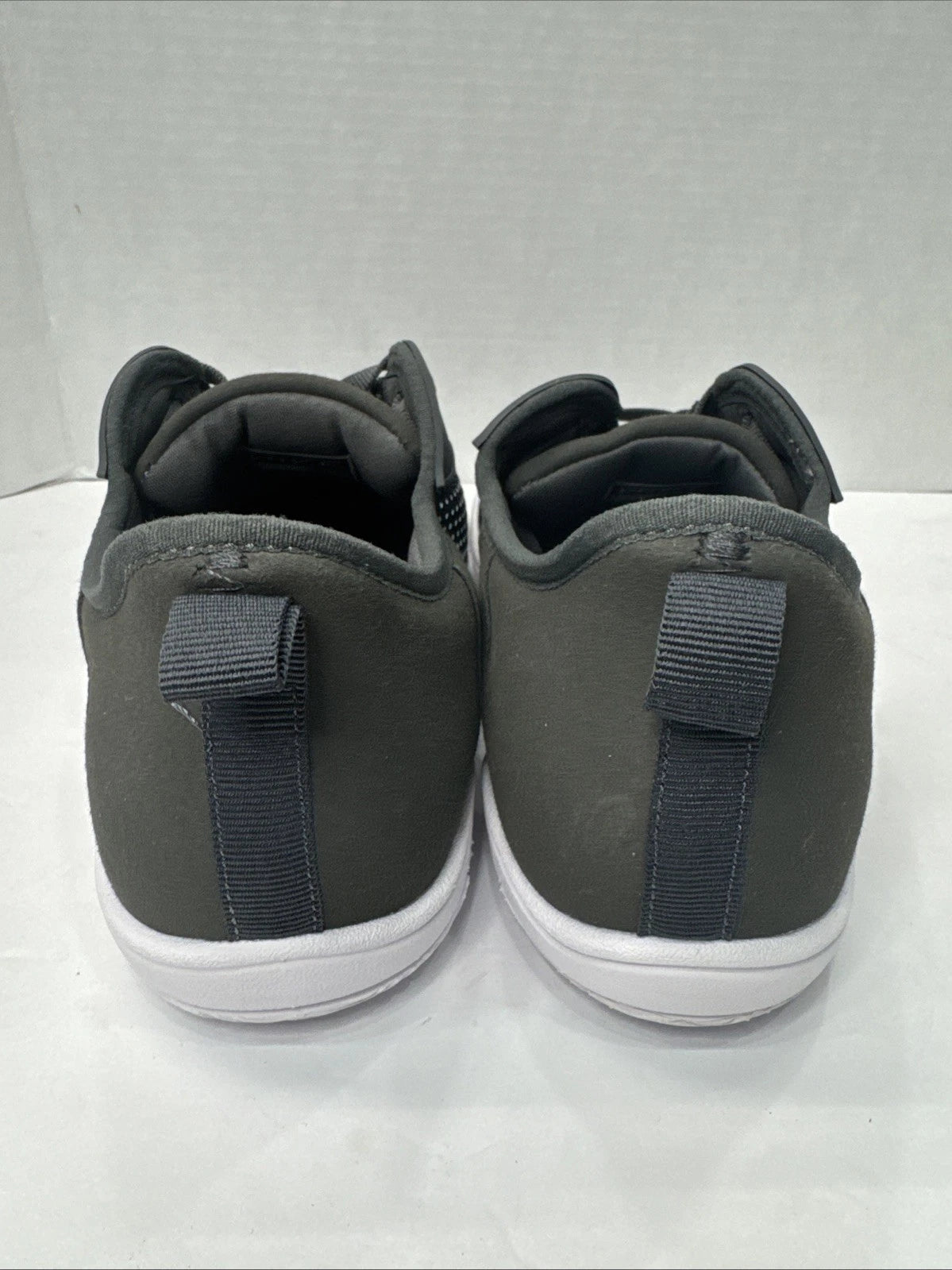 HIKE Footwear Barefoot Shoes Mens 11-11.5 Womens 13-13.5 Black Gray BNWOT