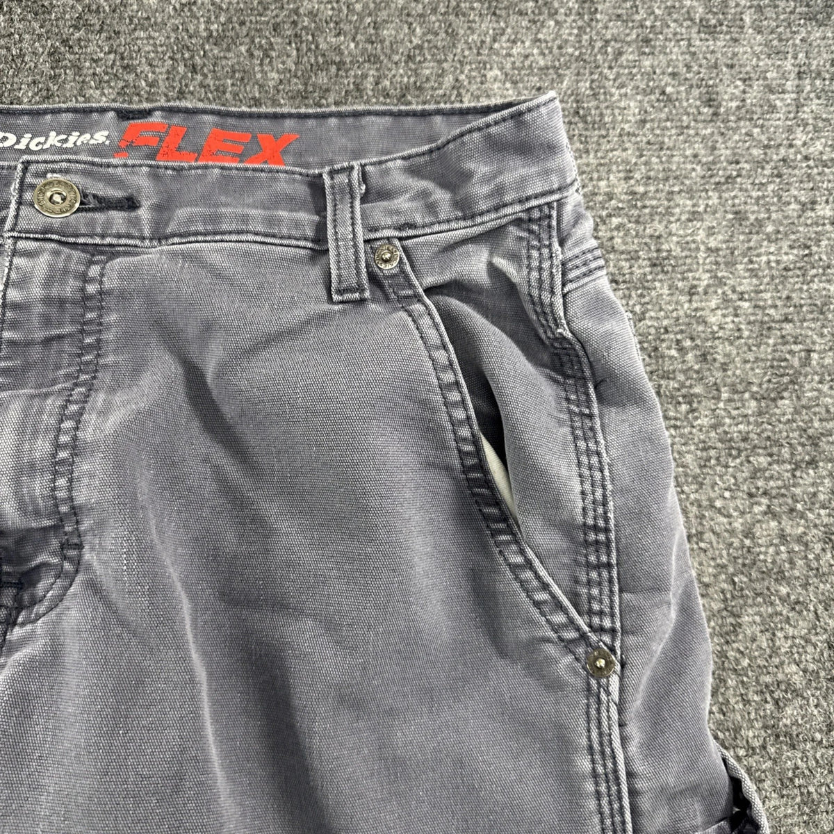 Dickies FLEX Carpenter Work Pants Gray Utility Relaxed Fit Men’s 30x32