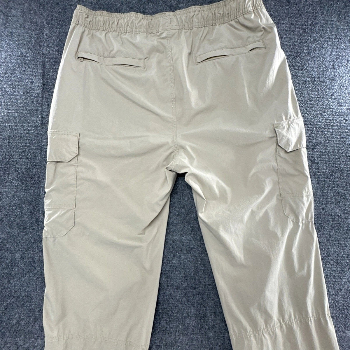 H&M Cargo Jogger Pants Men’s Medium Beige Utility Nylon Drawstring 29L EUC