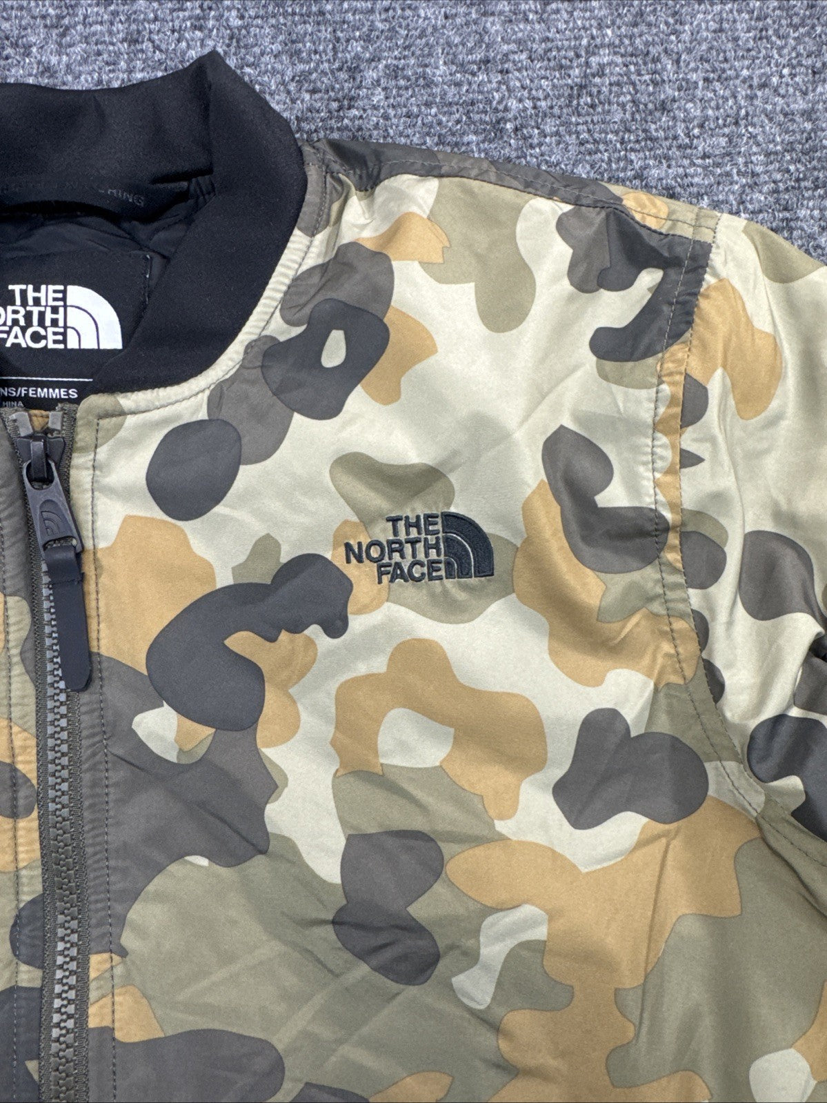 The North Face Women’s Camo Insulated Bomber Jacket Small F18 Utility