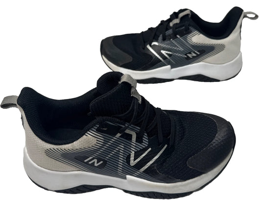 New Balance Rave Run v2 Big Kids Size 5 Black Gray Running Shoes Sneakers