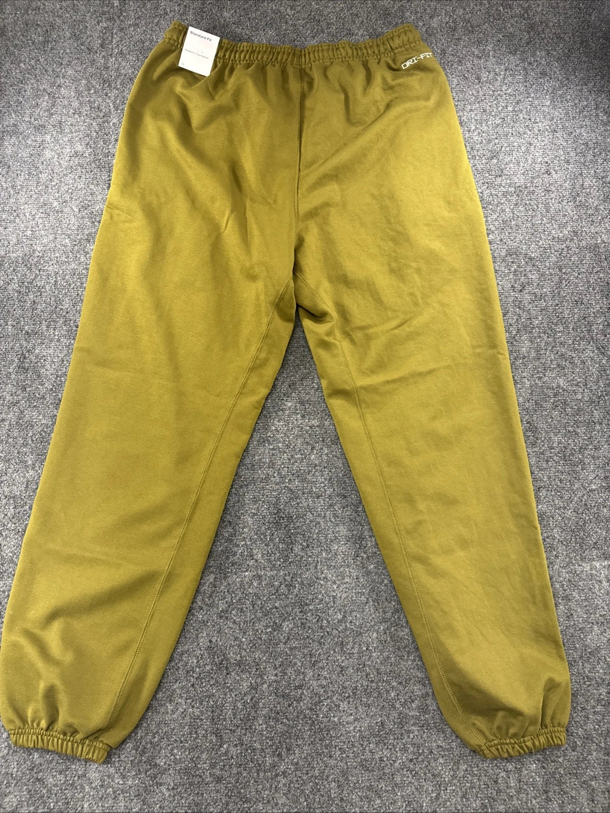 Nike NBA Boston Celtics Team Travel Issued Olive Sweatpants Men’s Large Dri-FIT