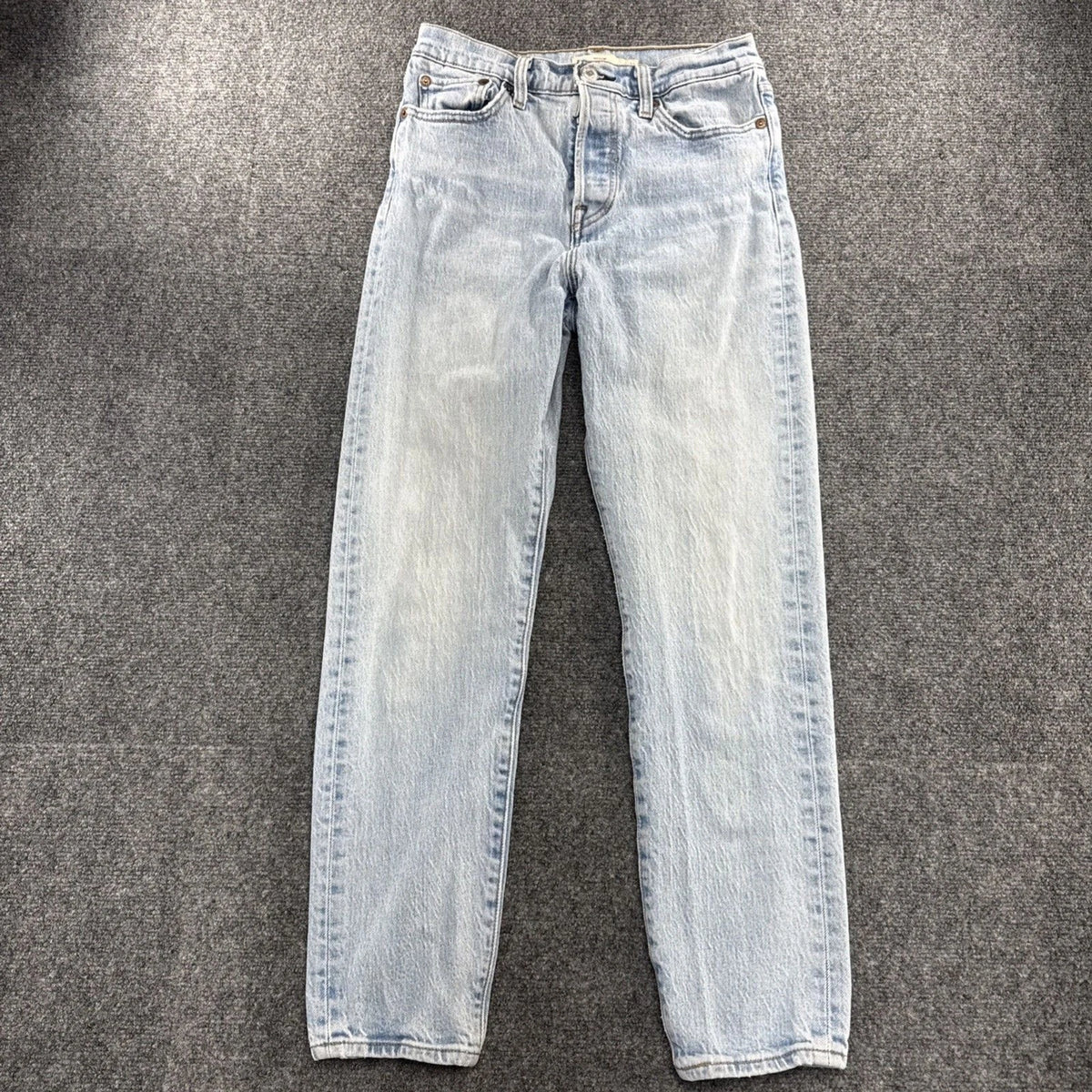 Levi’s Premium Wedgie Straight Ankle Jeans Women’s 26 Light Wash 26 Inseam