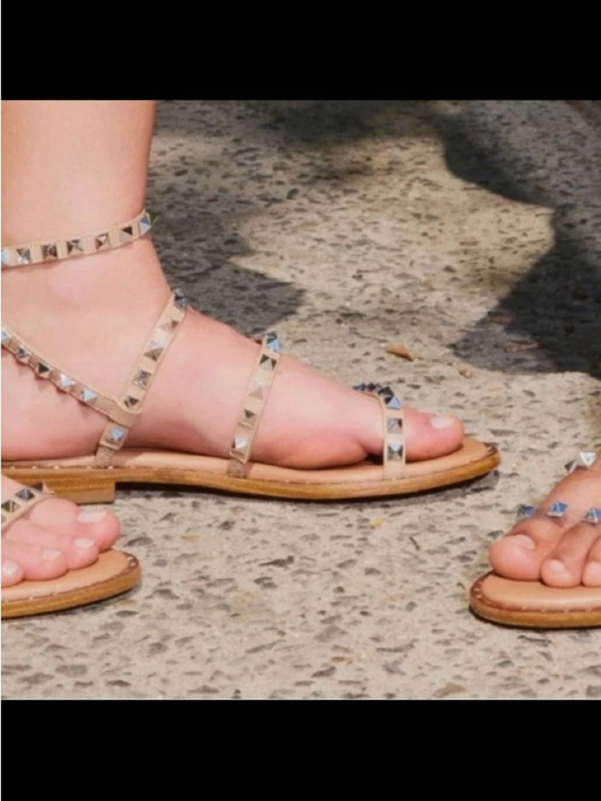 Steve Madden Clear Studded Sandals Womens Size 9 Slip On Summer Chic